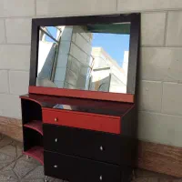 کمد لباس و آینه دراور