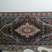 دو عدد پشتی سرمه ای و دو عدد موکت کناره یا راهرو