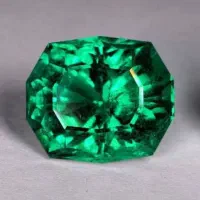 معامله و کارشناسی سنگ ارزنده و جواهری شما