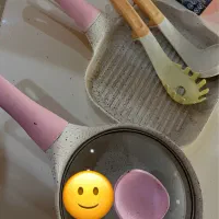 قابلمه‌ و تابه‌ و استکان‌ درحد‌ نو