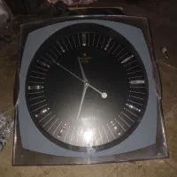ساعت دیواری