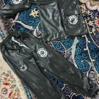 دو دست سویشرت شلوار وکلاه و شال گردن