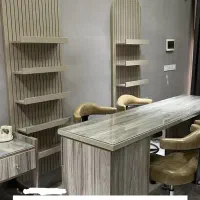 استخدام ناخن کار حرفه ای و با سابقه در سالن زیبایی