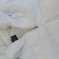 کاپشن پفی سفید