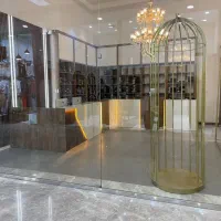 قفسه مانکن درجه یک ارسال رایگان|فروشگاه و مغازه|مشهد, شهرک مهر آباد|دیوار