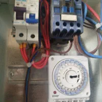 برقکش برقکار ساختمان خرده کاری، صنعتی و ساختمان|خدمات پیشه و مهارت|کاشان, کارگر|دیوار