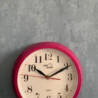 ساعت دیواری صورتی سالم