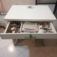 میز کامپیتر ویا تحریر به علاوه صندلی اداری|میز تحریر و کامپیوتر|اندیشه, اندیشه فاز ۱|دیوار