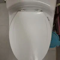 یک عدد توالت فر نگی و رو شوئی بدون شیر وائینه