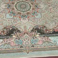 دو عدد فرش 6 متری اولی 1200 شانه و دومی 500 شانه