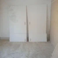 در کمد دیواری