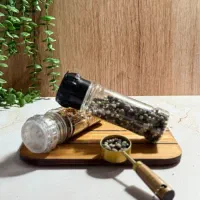 بطری ۱۰۰سی سی پت ادویه با درب گرایندر(آسیاب کن)|ظروف نگهدارنده، پلاستیکی، یک‌بارمصرف|تهران, تهرانسر شمالی|دیوار