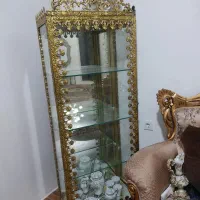 بوفه وساعت