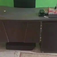 تعدادی میز و صندلی چرخ دار اداری|مبلمان اداری|شاهین‌شهر, فردوسی|دیوار