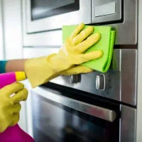 نظافتچی خانوم