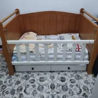 تخت کودک به همراه تشک
