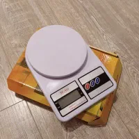 ترازو آشپزخانه ای(ظرفیت 10کیلوگرم)|سایر لوازم برقی|یزد, |دیوار