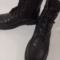 نیم بوت در حد نو