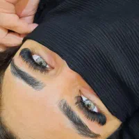 اکستنشن مژه باقیمت مناسب وماندگاری بالا