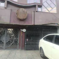 مغازه چهل متری بر خیابان جی
