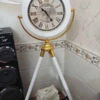 ساعت ایستاده