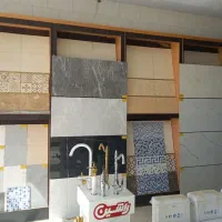 فروش دکور کاشی و سرامیک ،باز شده اماده نصب