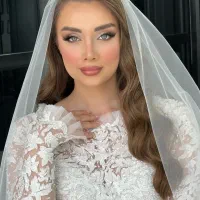 آموزش و خدمات وی آی پی میکاپ عروس و همراه