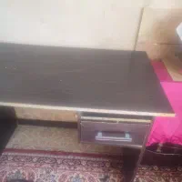 میز کار یا تحصیل