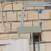 نیازمند نیرو جهت لوله کشی اسپیلت