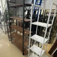 استند کنار سالنی (تنوع‌مدل)