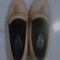کفش کالج نو فقط یک بار پوشیده شده