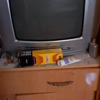 تلویزیون ۱۴ اینچ در حد نو