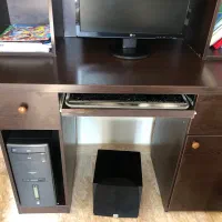 فقط میز کامپیوتر