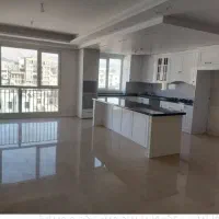 آپارتمان ۱۵۰متری نورگیر عالی