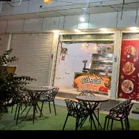 صندوق دار و کمک اشپز