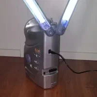 یکدستگاه روشنایی اضطراری و تلویزیون و رادیو