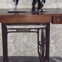 چرخ خیاطی عتیقه