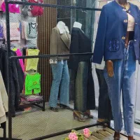 ویترین مغازه