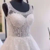 فروشنده لباس عروس