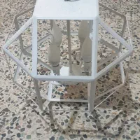 لوستر فلزی با ۴ عدد روشنایی در حد نو سالم|لوستر و چراغ آویز|رشت, معلم|دیوار