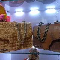 کیف چرمی رو دوشی زنجیر دار مجلسی