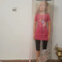 یک عروسک یک متری|اسباببازی بچه|اندیشه, اندیشه فاز ۱|دیوار