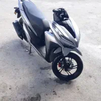 کلیک ۱۵۰ cc رنگ تیتانیوم