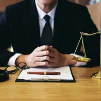 وکالت و مشاوره حقوقی