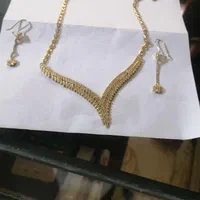 گردنبند گوشواره نیم ست طلابا 7 درصد