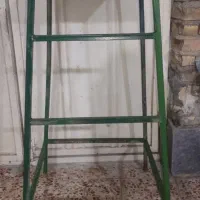 چهارپایه محکم وبلند