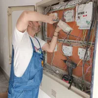 برقکار ساختمان وتعمیر لوازم برقی