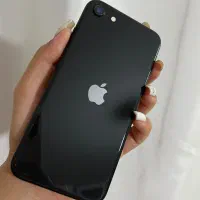 گوشی آیفون se 2020