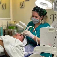 لیزر موهای زائد حتی پوستهای تیره