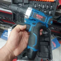 دریل شارژی ۱۸ ولت بوش ۲ باطری با جعبه ابزار|ماشینآلات صنعتی|شیراز, بازار|دیوار